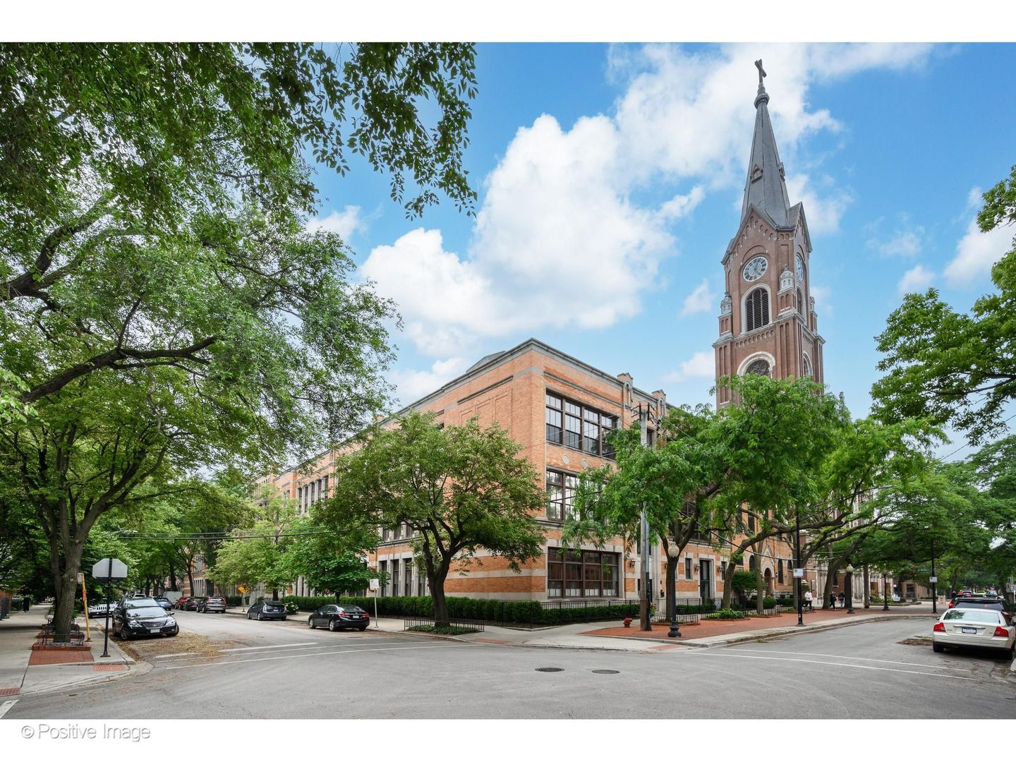 1660 N Hudson Avenue 3d Property Photo 1
