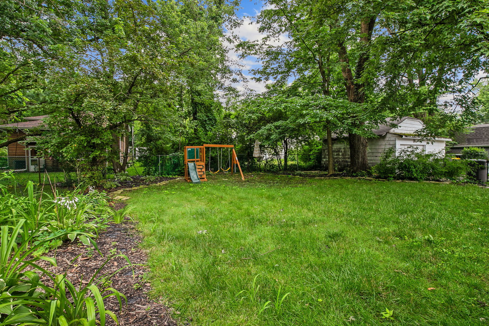 825 Cherry Lane Property Photo 34