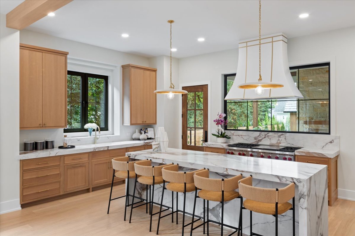 104 S Monroe Street Property Photo 9