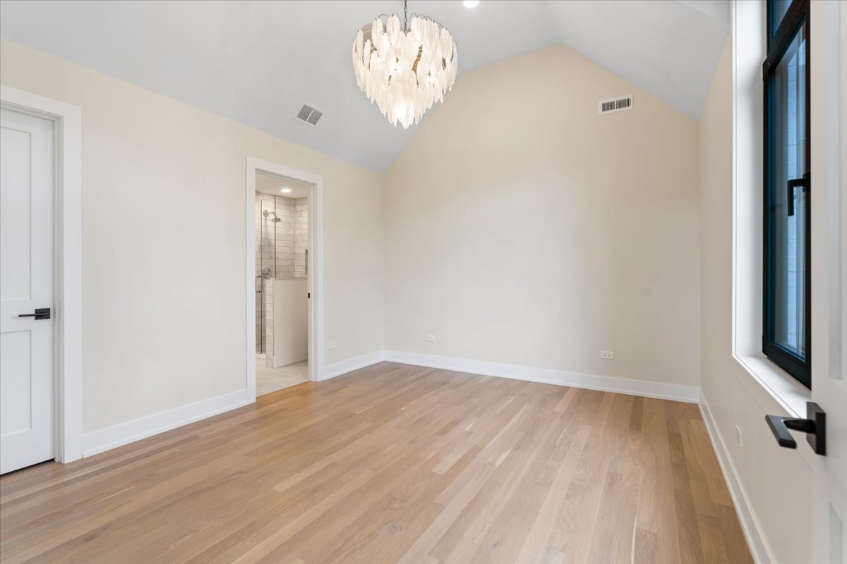 104 S Monroe Street Property Photo 28