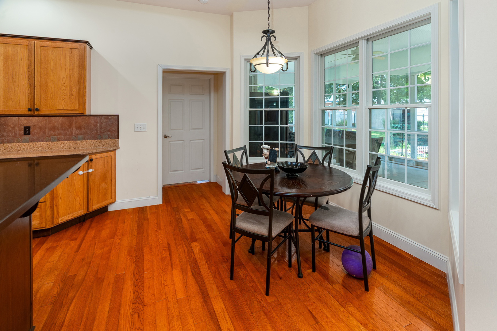 605 Deer Trail Property Photo 11