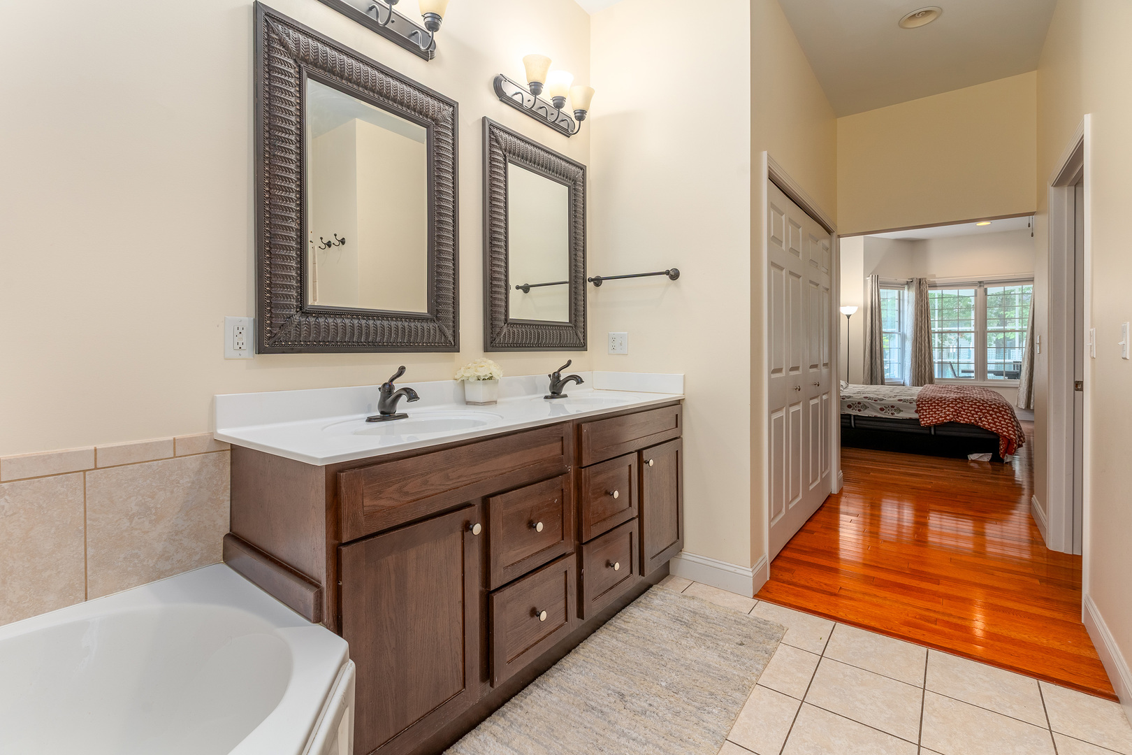 605 Deer Trail Property Photo 18