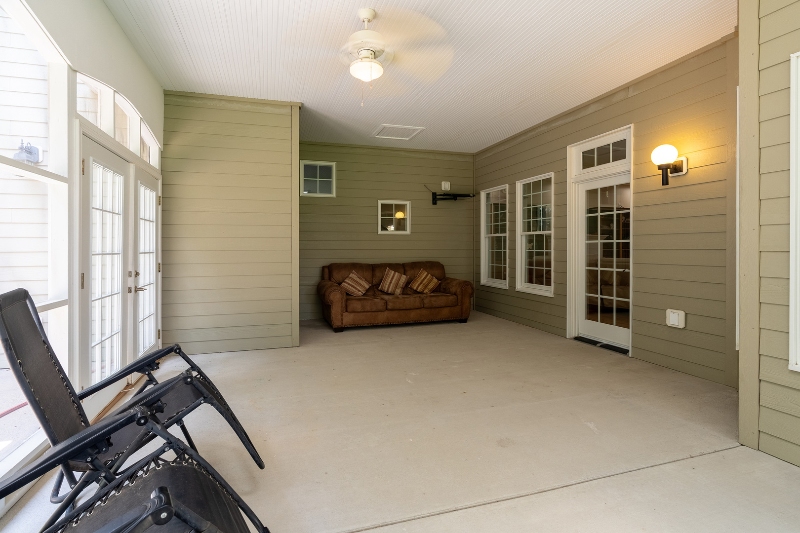 605 Deer Trail Property Photo 39