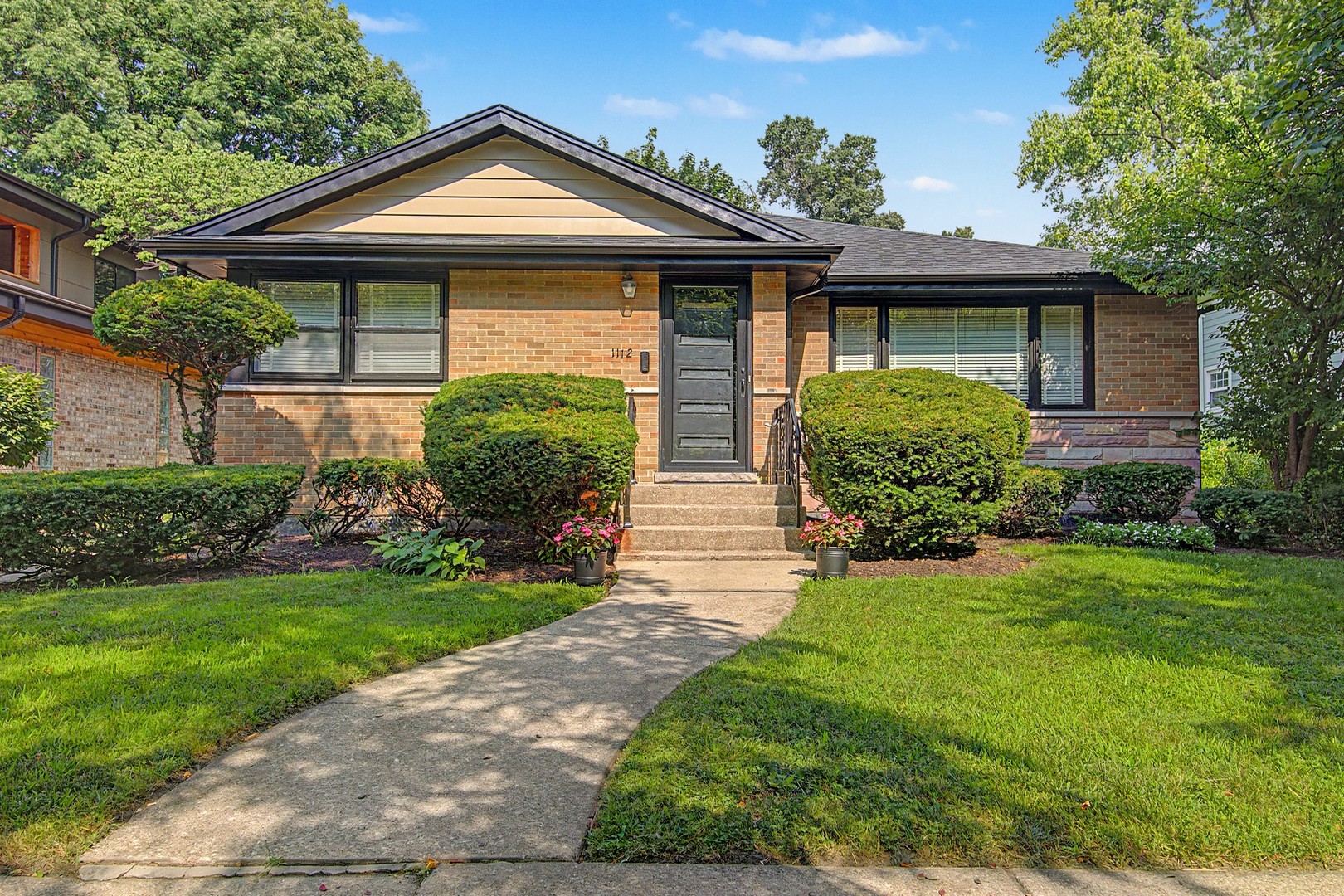 1112 S Maple Avenue Property Photo 1