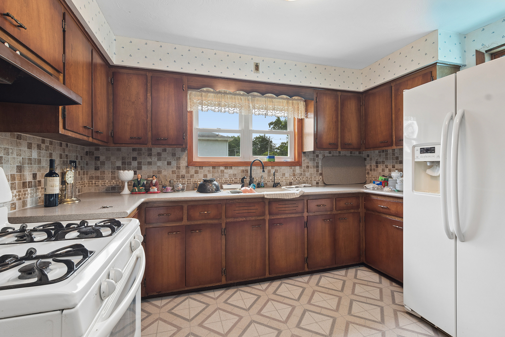 19422 Interurban Avenue Property Photo 6