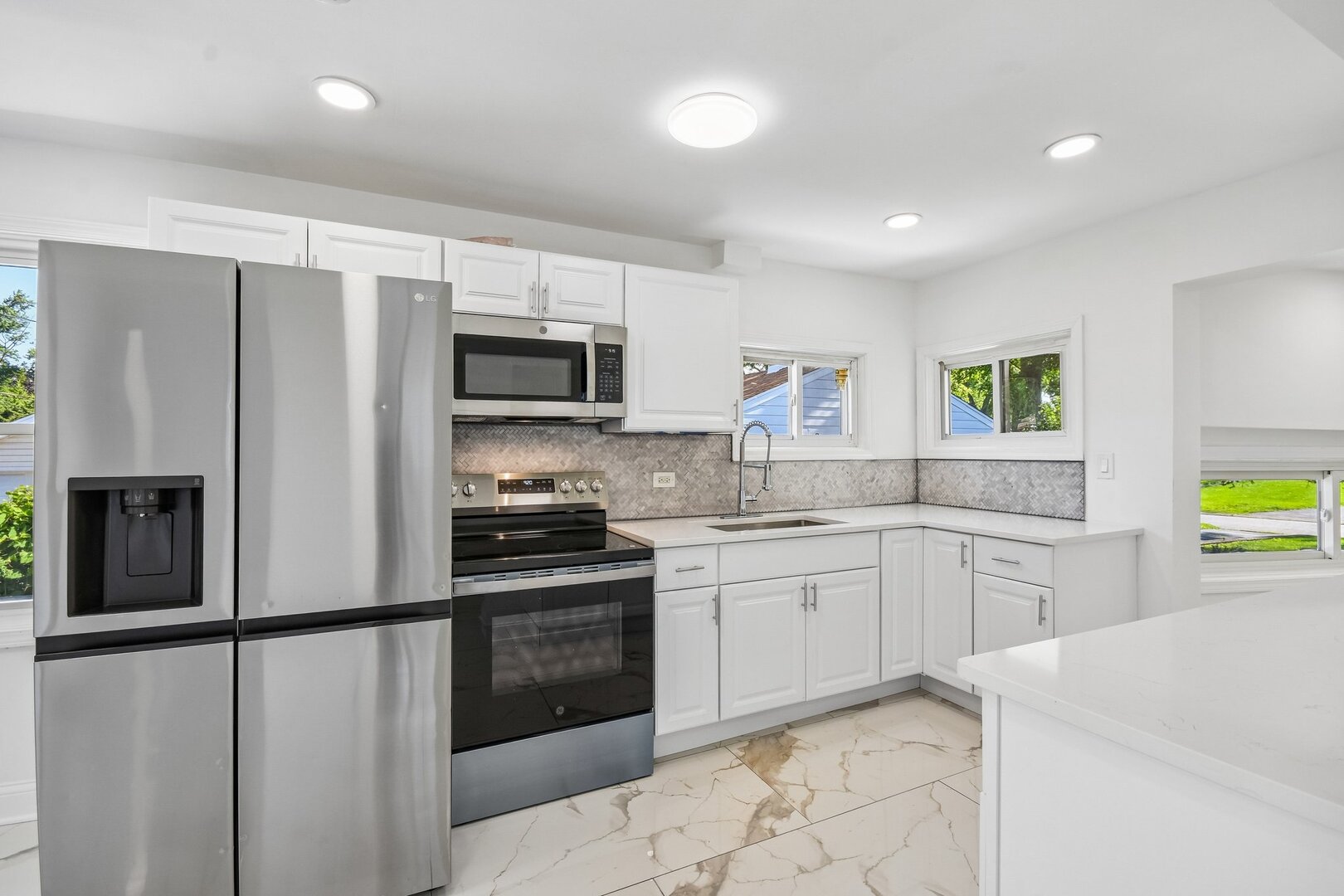 12697820 Property Photo 6
