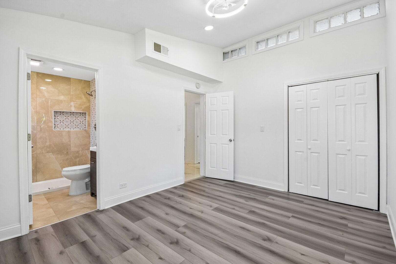 12697820 Property Photo 13