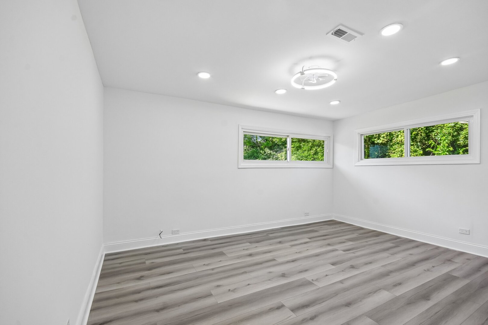 12697820 Property Photo 15