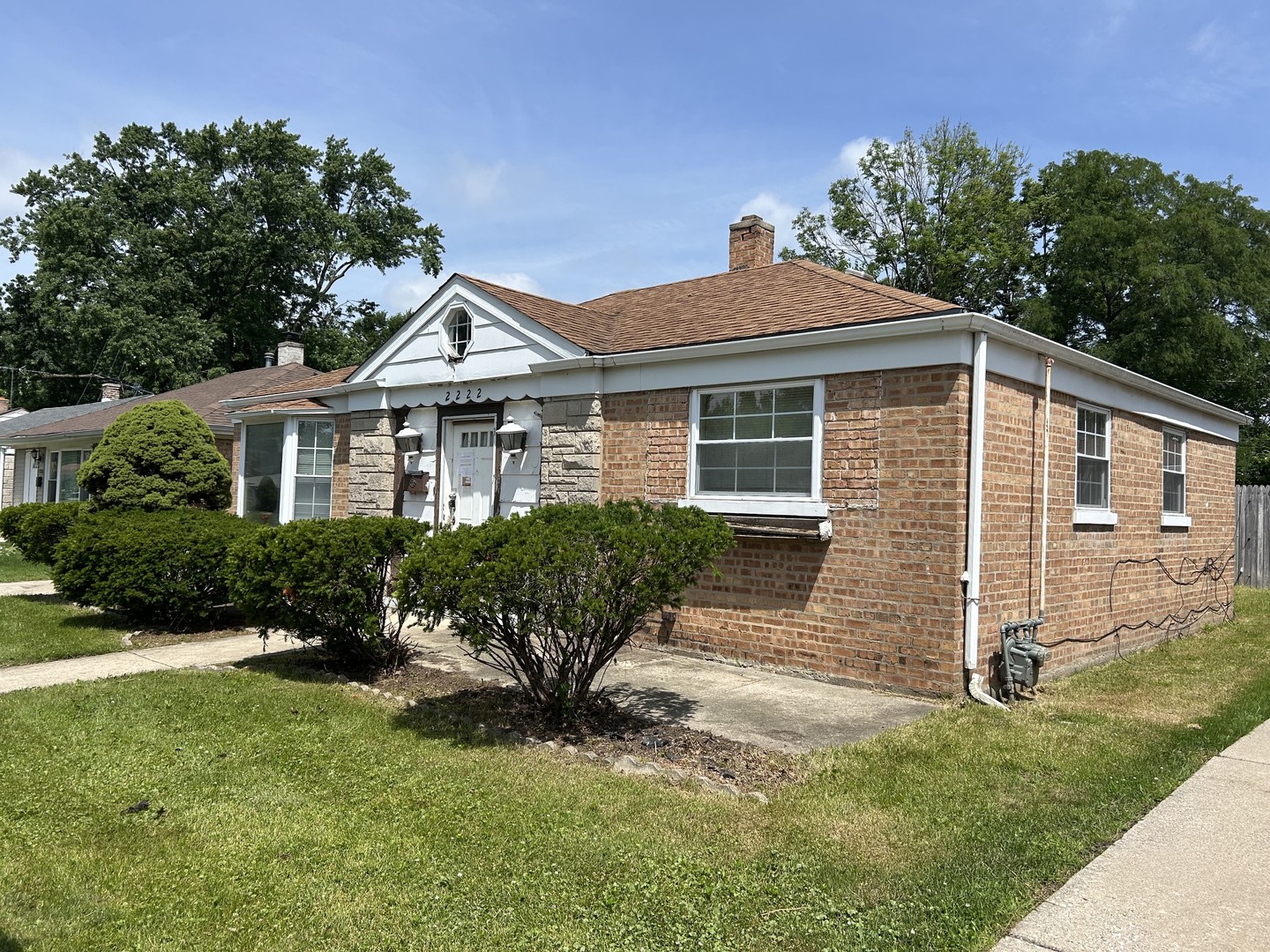 2222 Spruce Road Property Photo 3