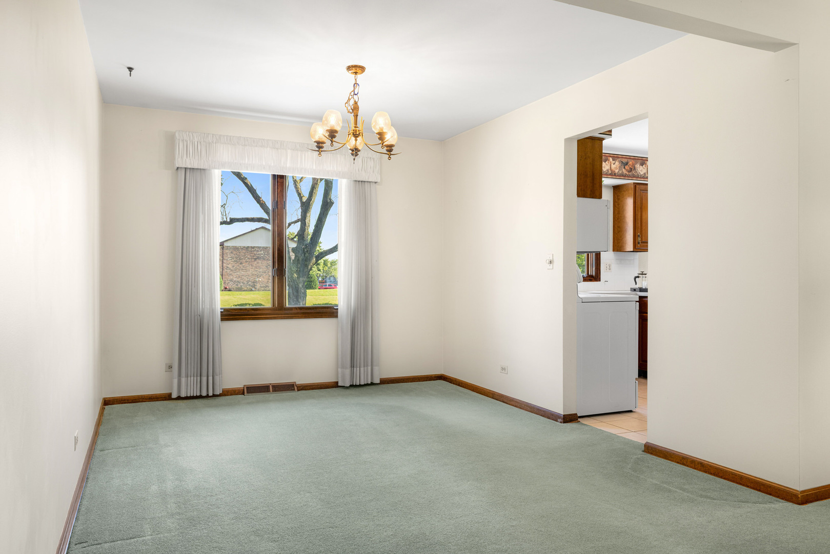 53 James Drive Property Photo 6