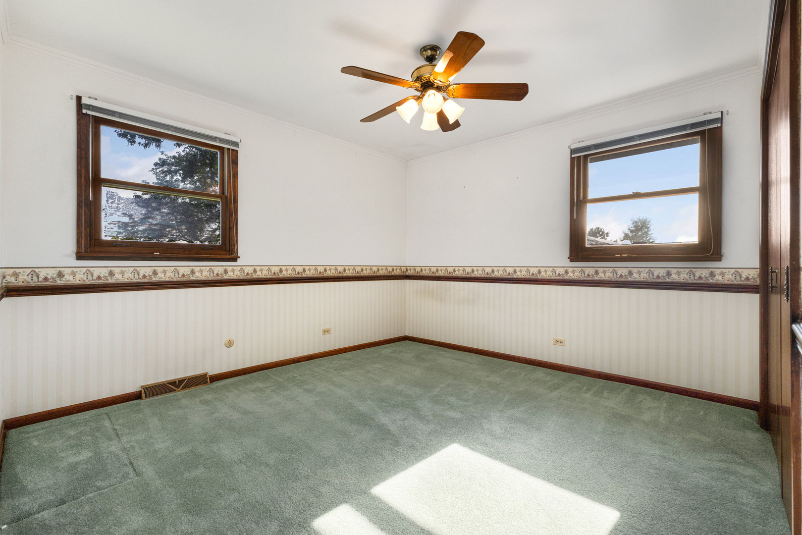 53 James Drive Property Photo 11
