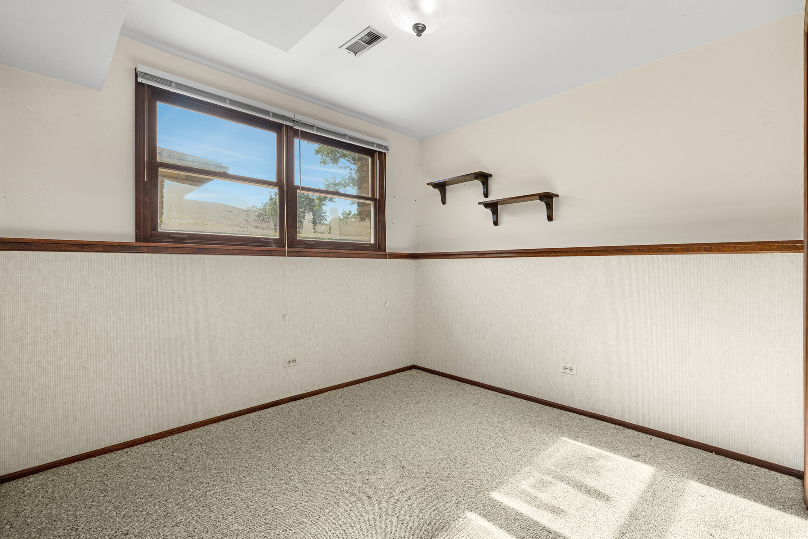 53 James Drive Property Photo 17