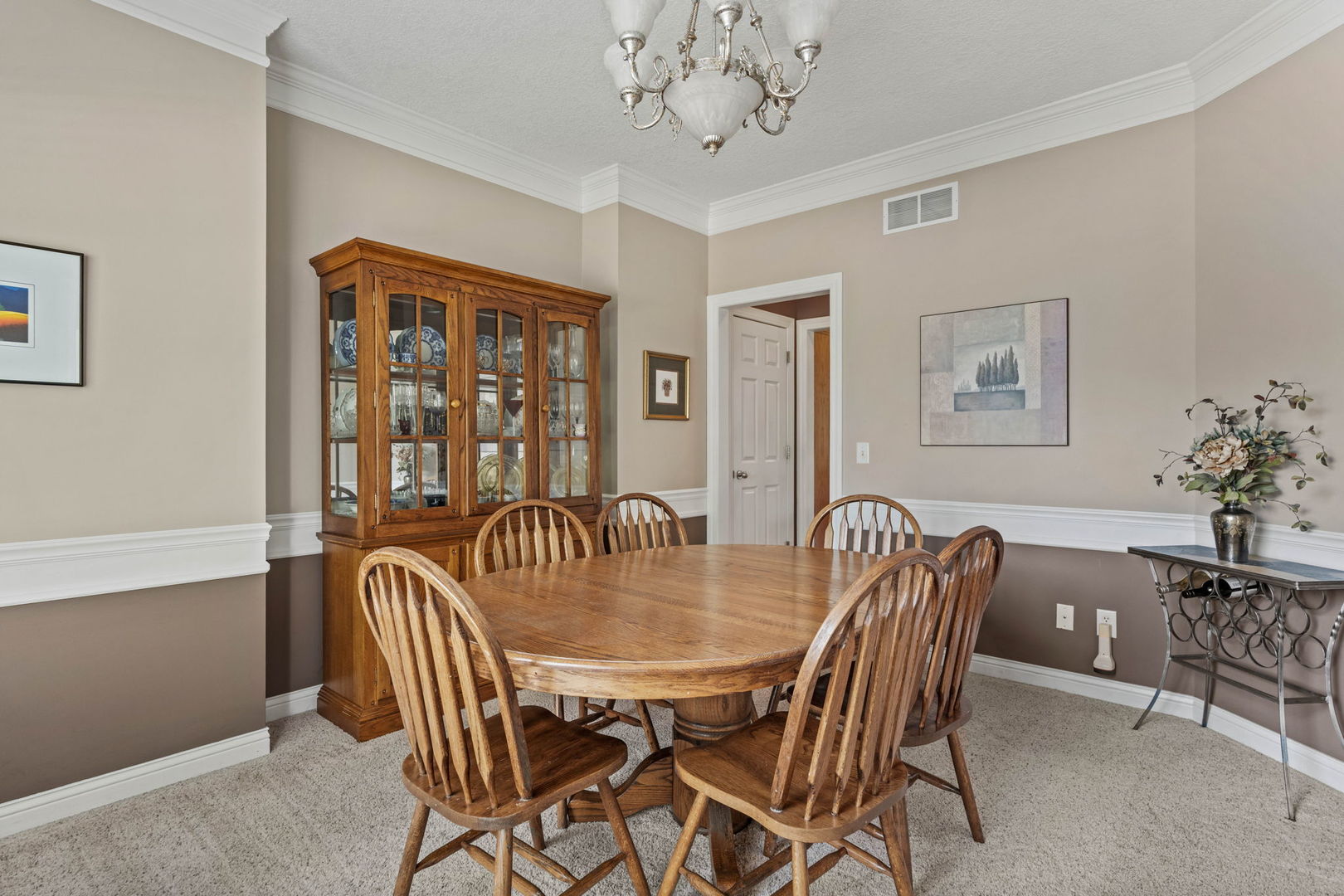 3212 Summertree Avenue Property Photo 8