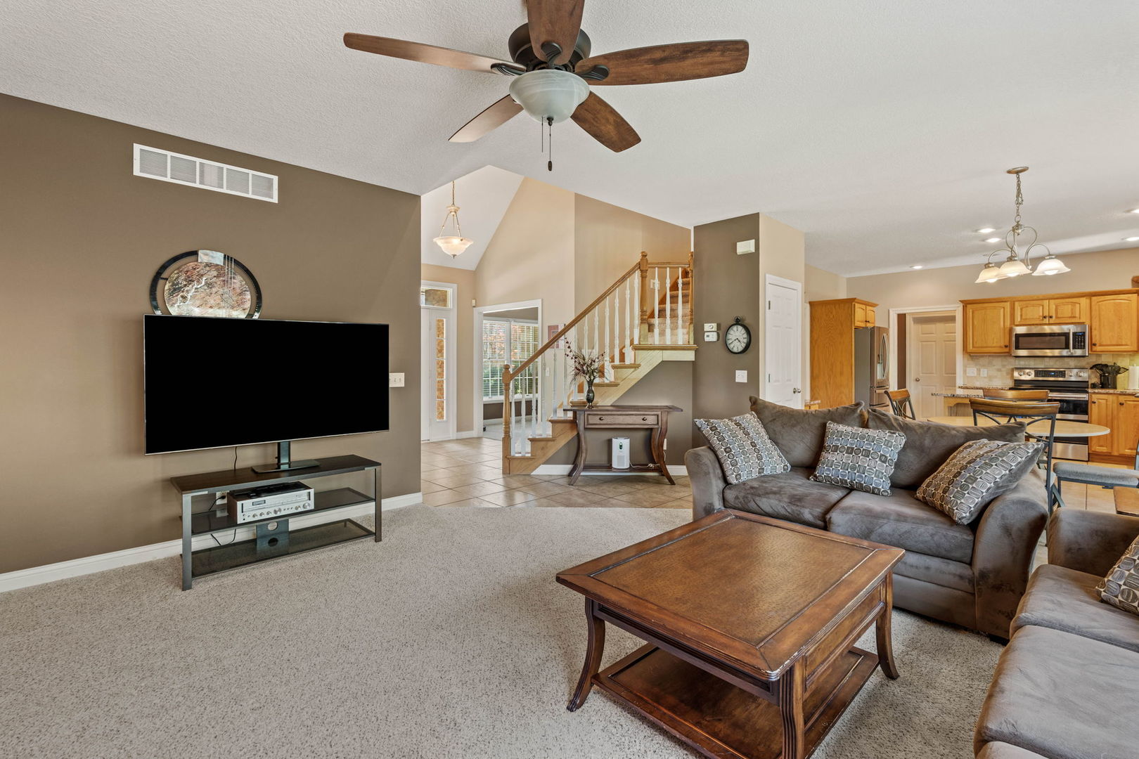 3212 Summertree Avenue Property Photo 11