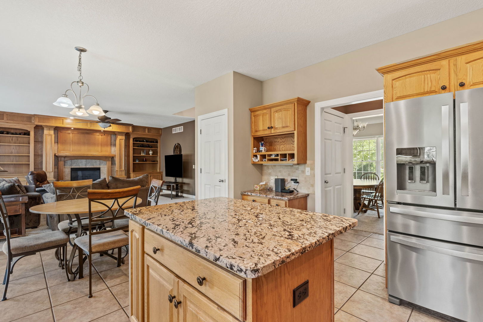 3212 Summertree Avenue Property Photo 15