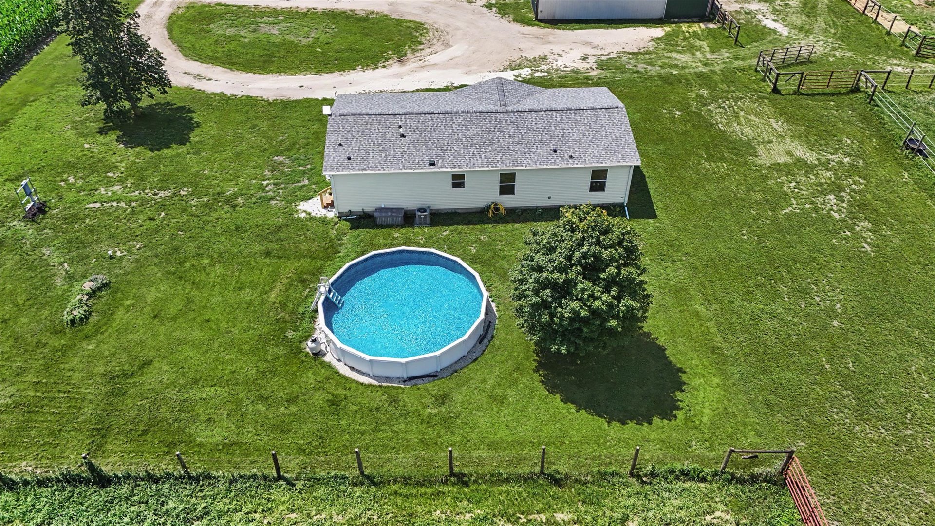1936 County Road 1850 N Property Photo 49