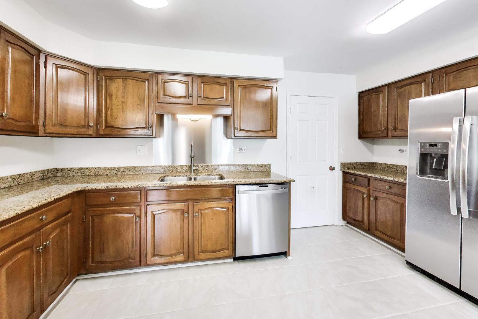 3860 Mission Hills Road 416 Property Photo 12