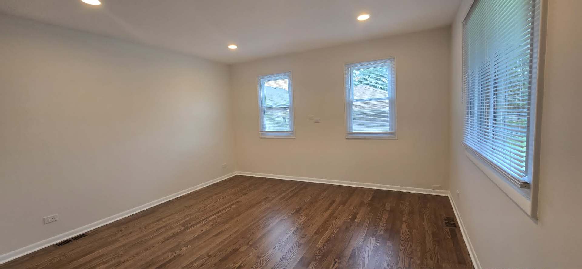 8607 N Osceola Avenue Property Photo 11
