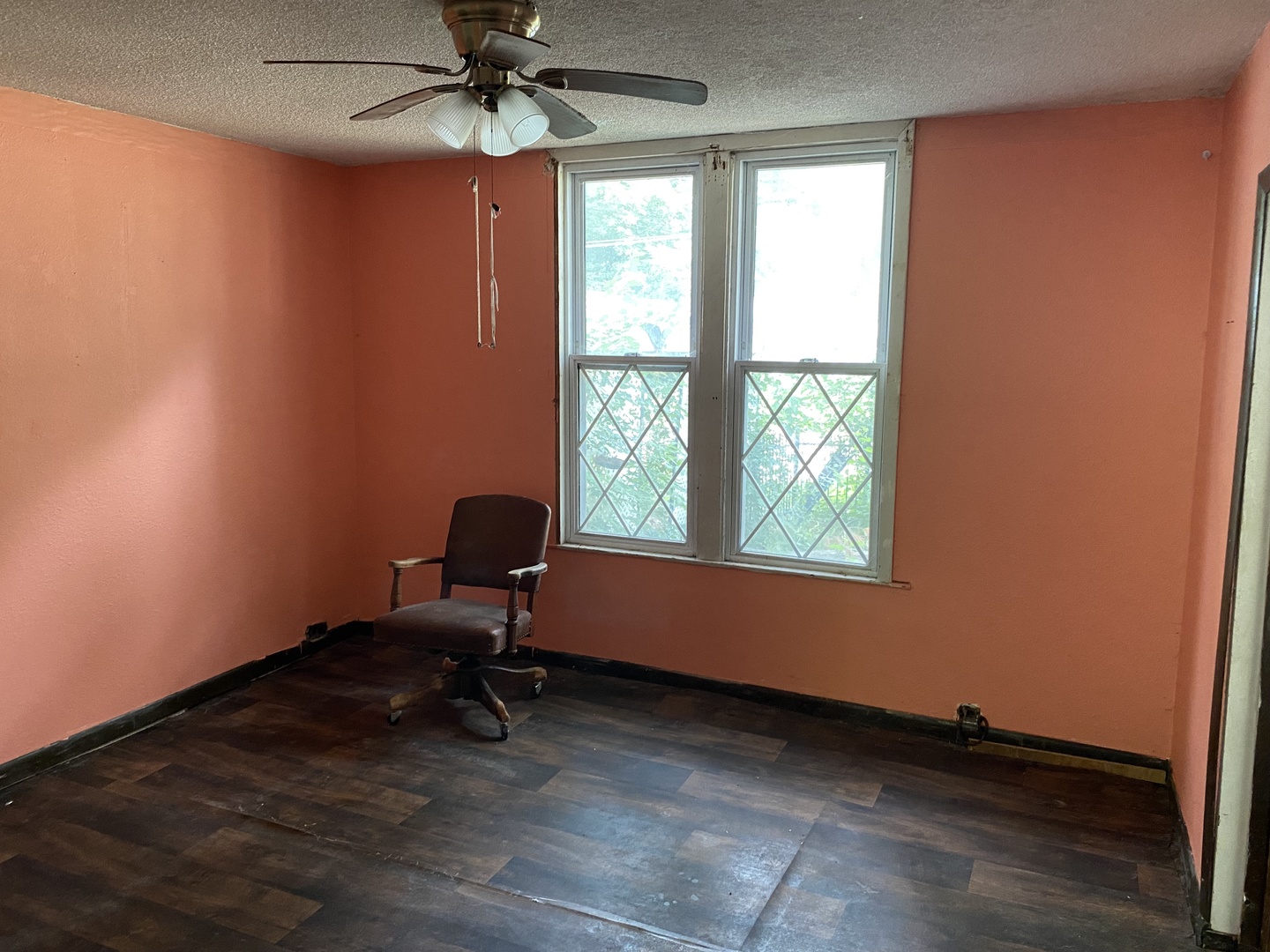 967 N Noble Street Property Photo 6