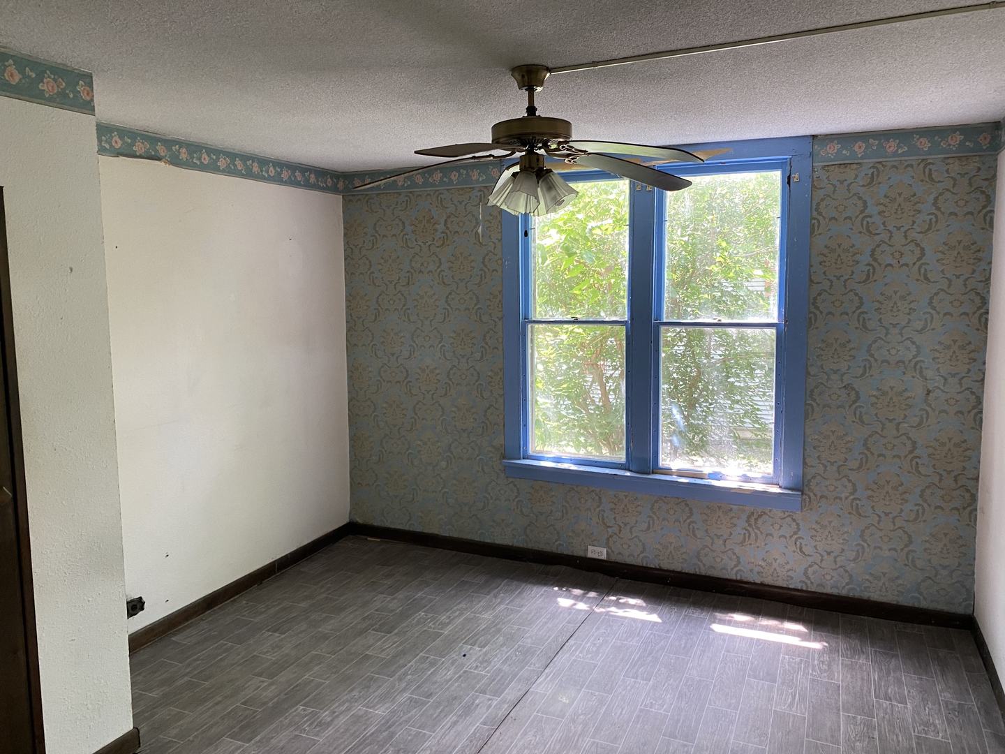 967 N Noble Street Property Photo 12