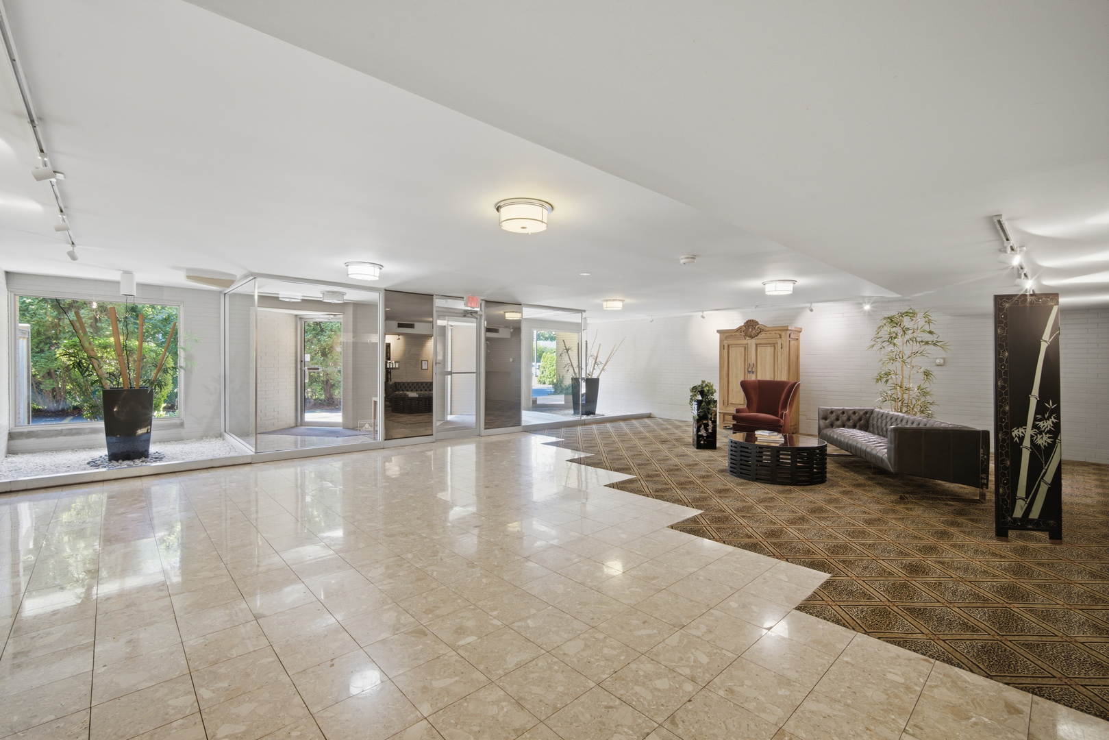 1534 Mcdaniels Avenue 3e Property Photo 2