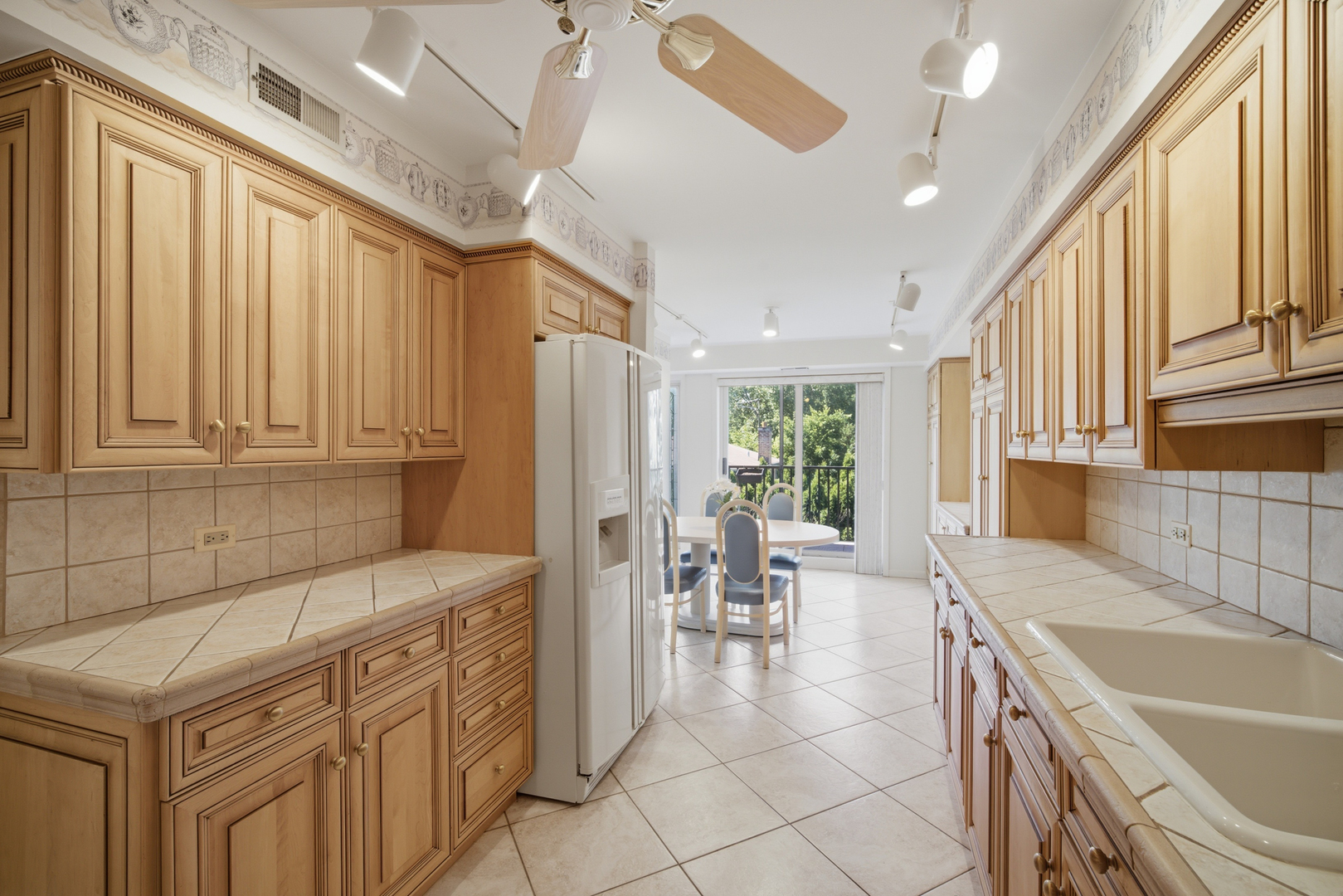 1534 Mcdaniels Avenue 3e Property Photo 5