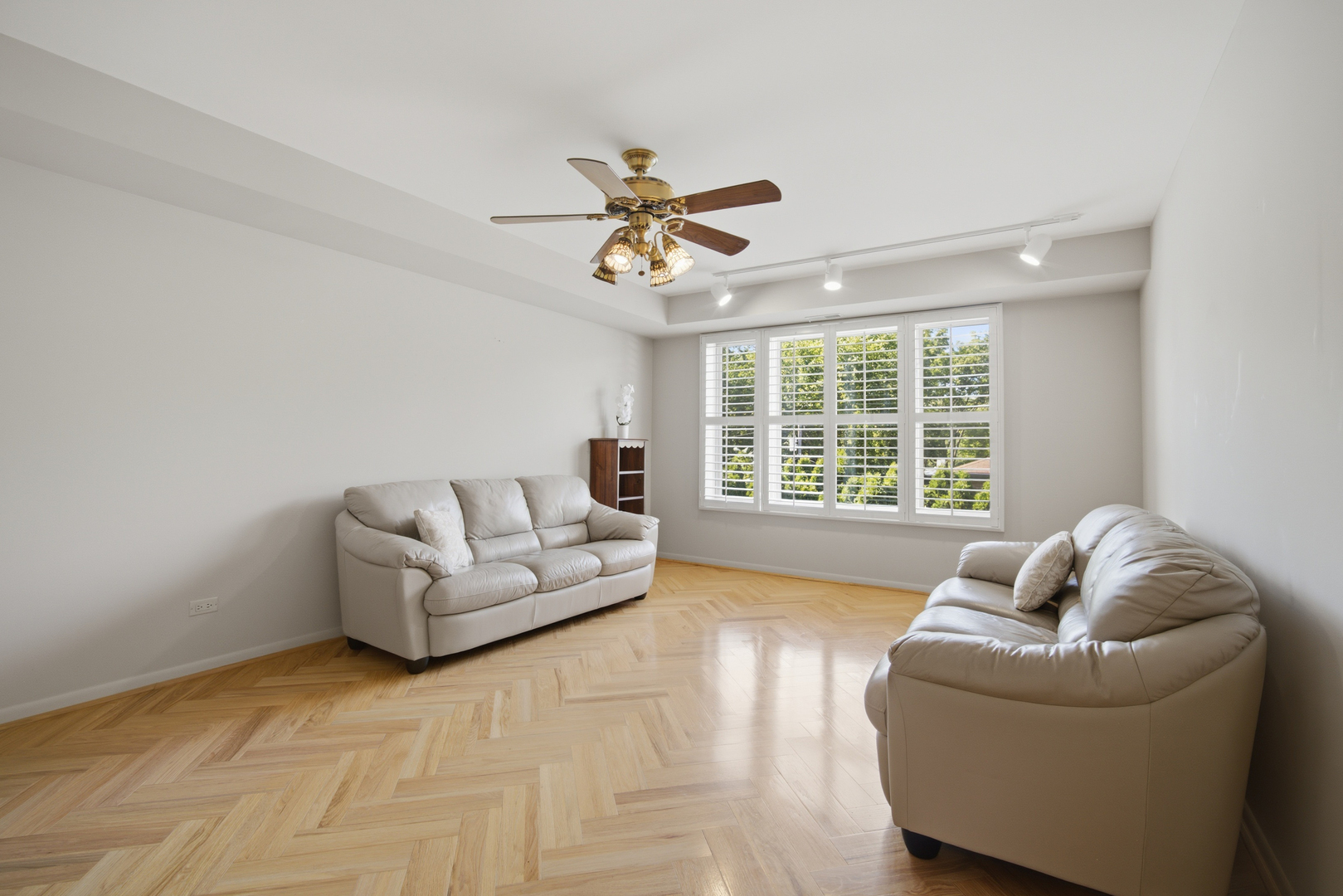 1534 Mcdaniels Avenue 3e Property Photo 17