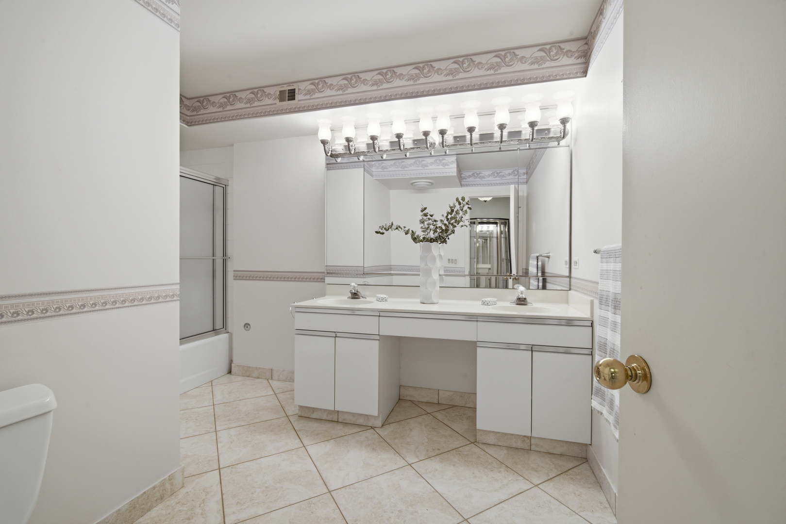 1534 Mcdaniels Avenue 3e Property Photo 18