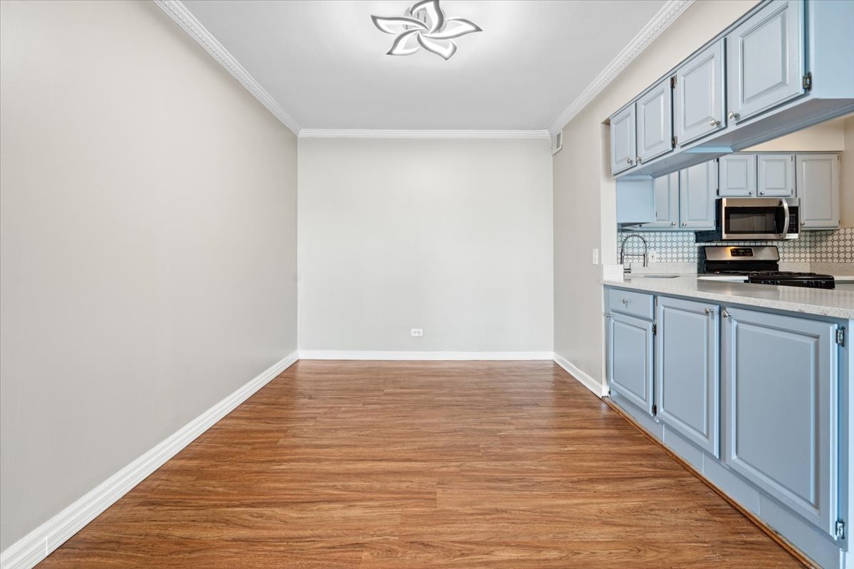 5300 Carriageway Drive 207 Property Photo 14