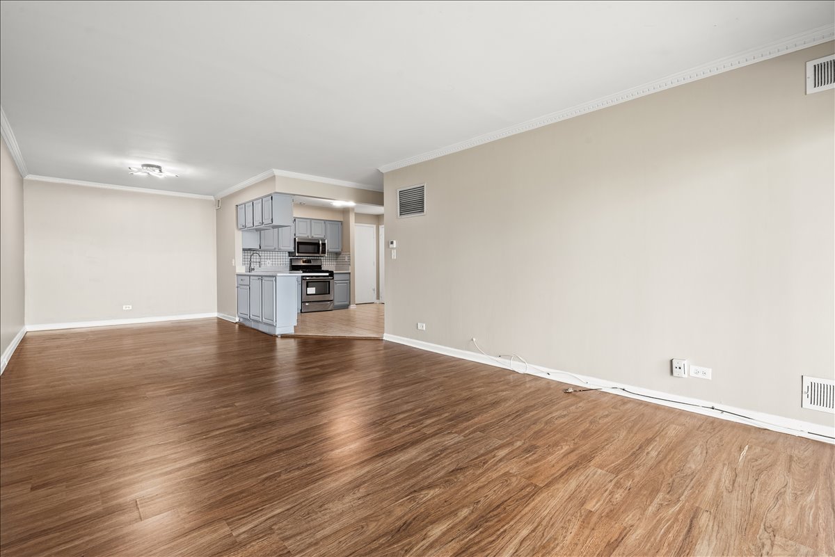 5300 Carriageway Drive 207 Property Photo 21
