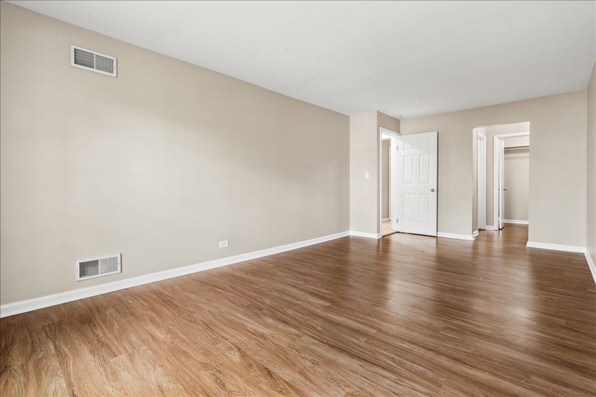 5300 Carriageway Drive 207 Property Photo 25