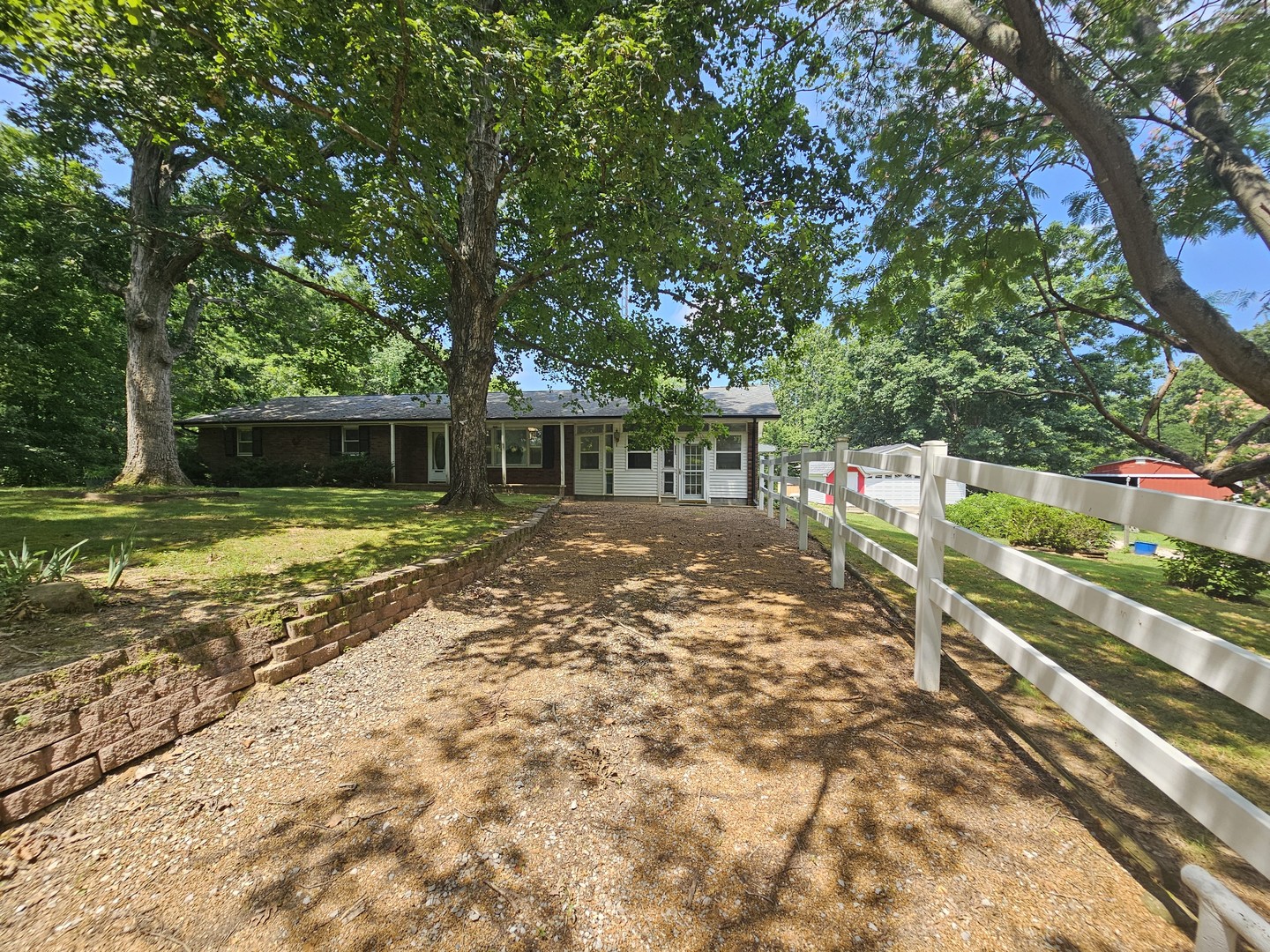 19503 N Moonbeam Lane Property Photo 3