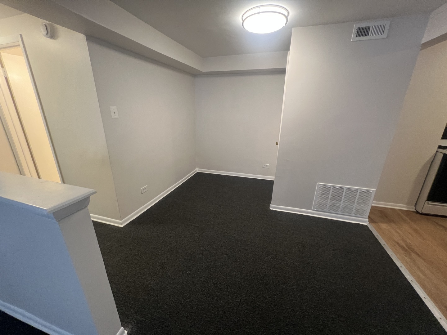 7832 S Cregier Avenue 2e Property Photo 7