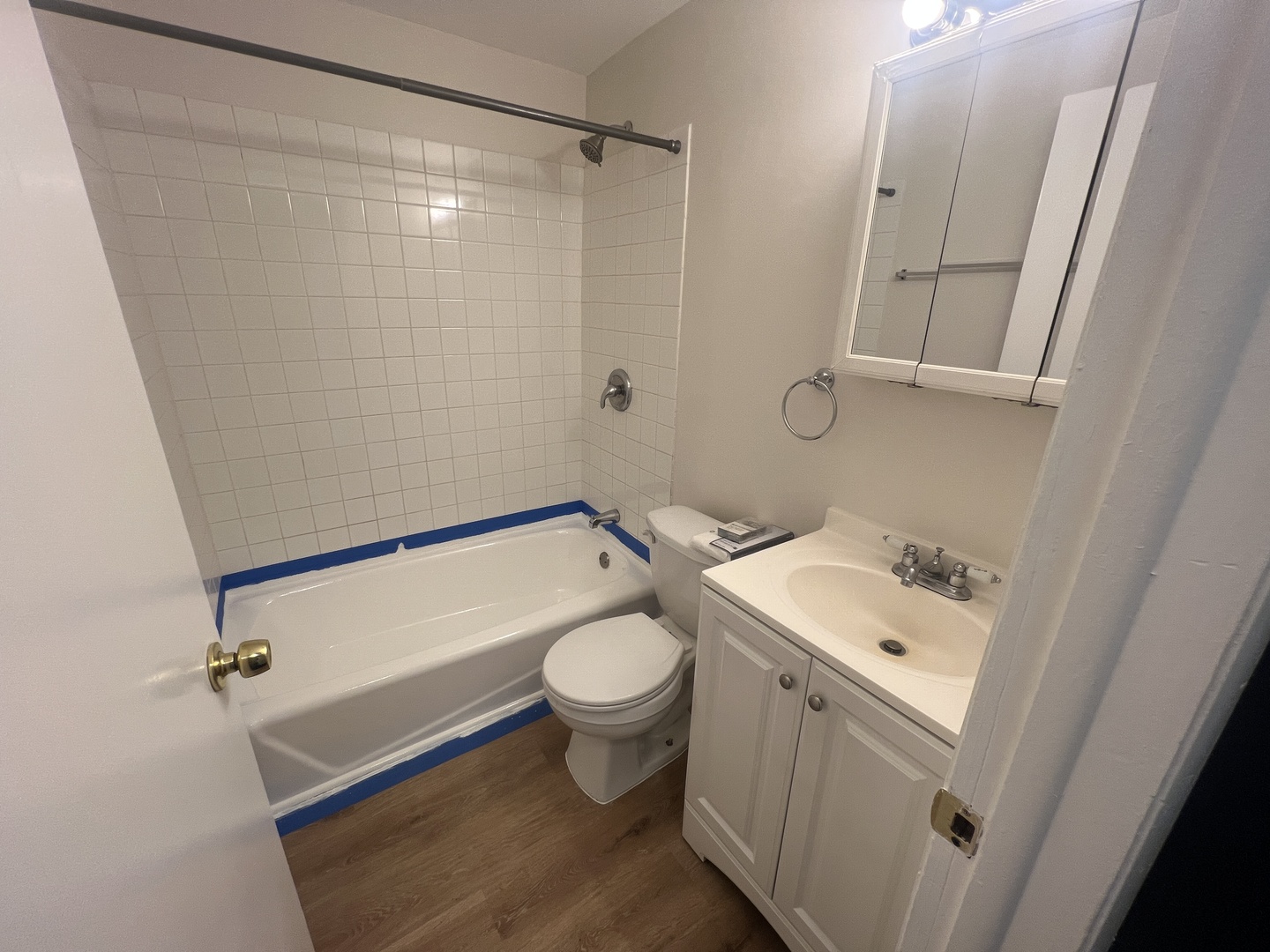 7832 S Cregier Avenue 2e Property Photo 9