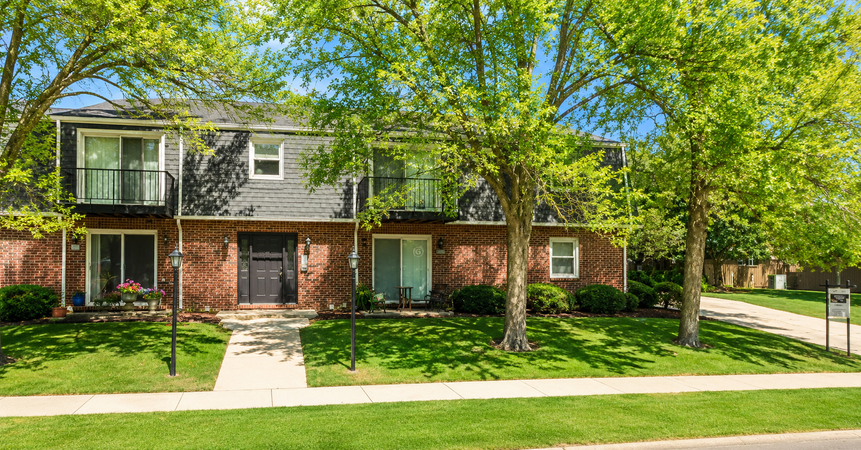 1323 Buell Avenue B Property Photo 1