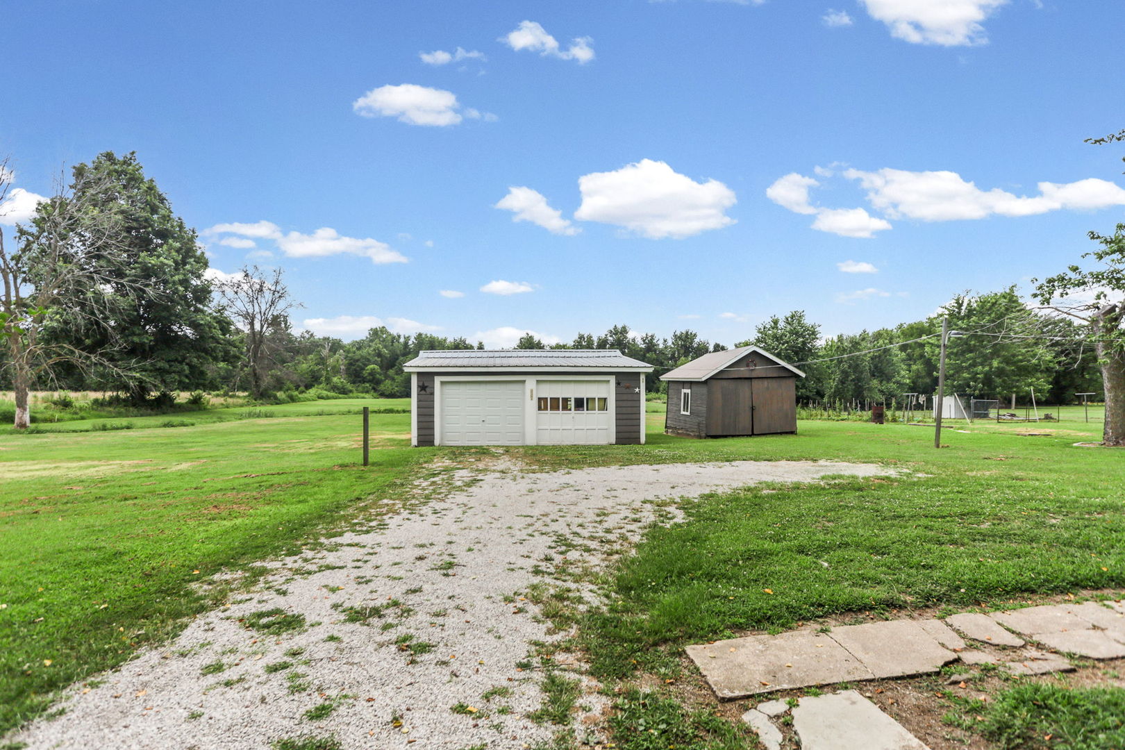 1005 W 7th Street Property Photo 5