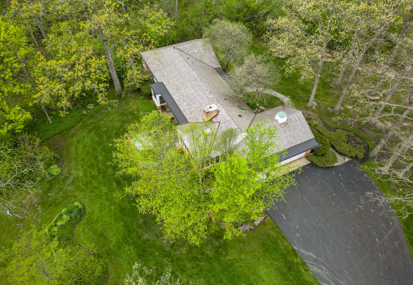 880 Hiawatha Lane Property Photo 11