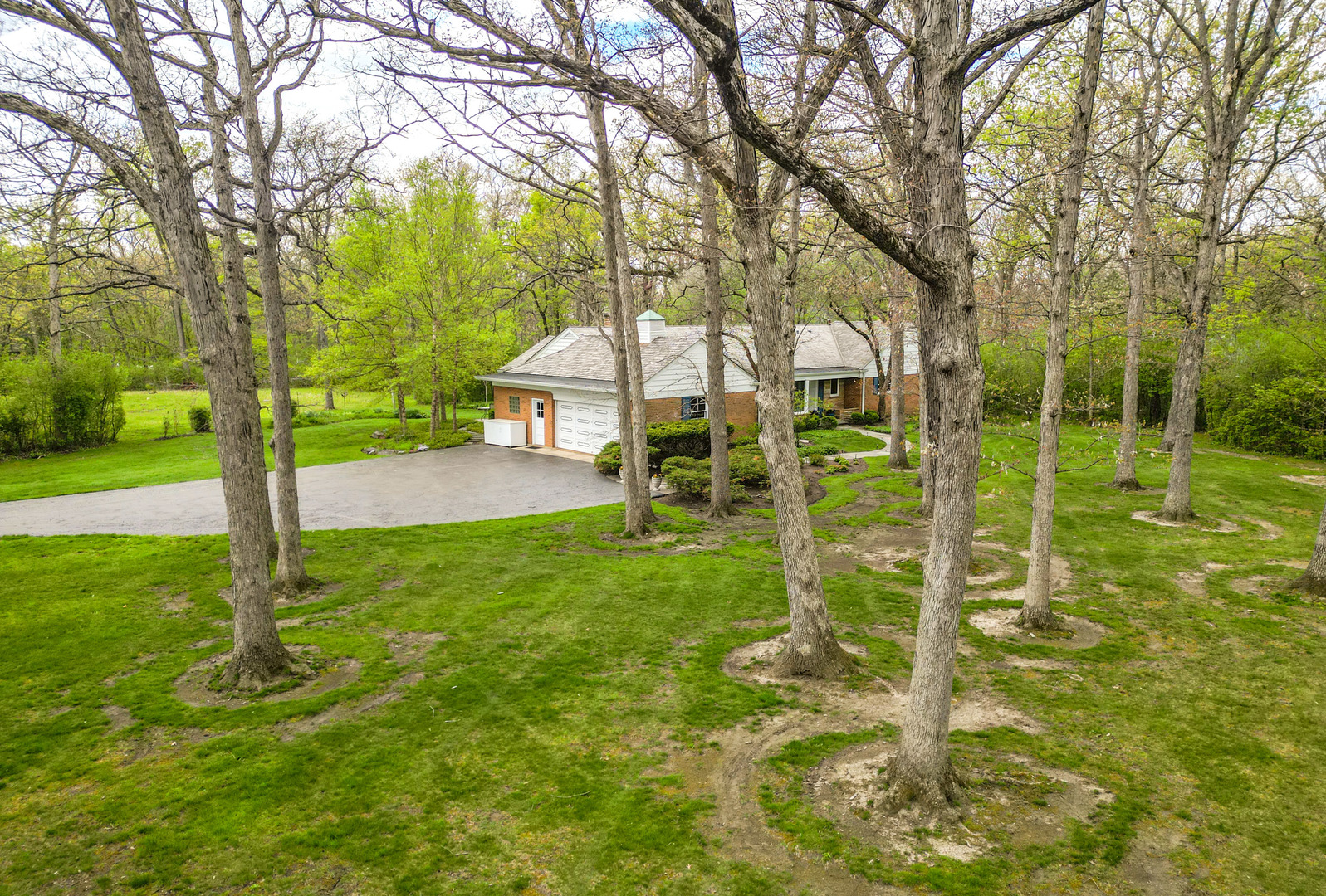 880 Hiawatha Lane Property Photo 14