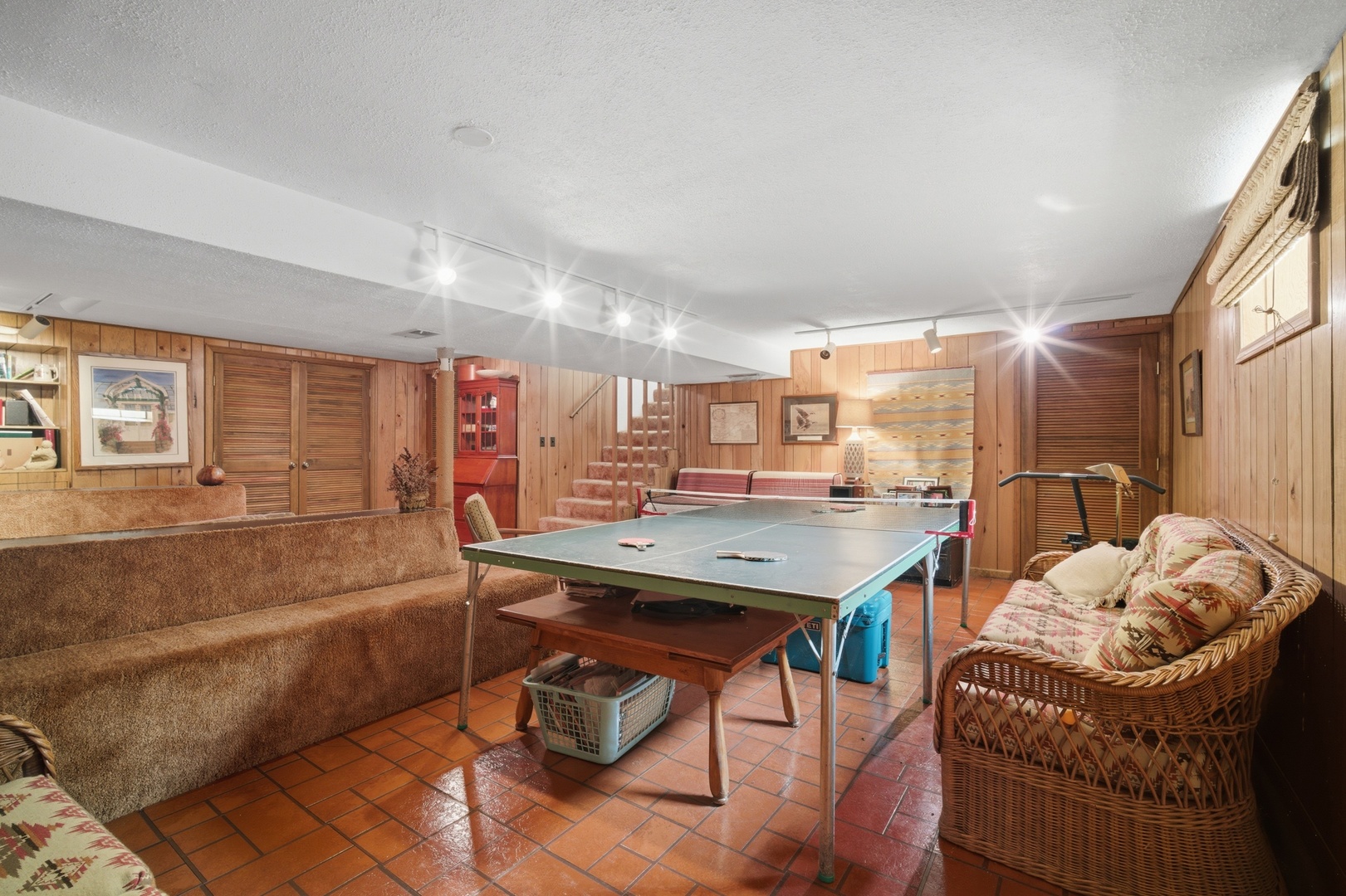 880 Hiawatha Lane Property Photo 40