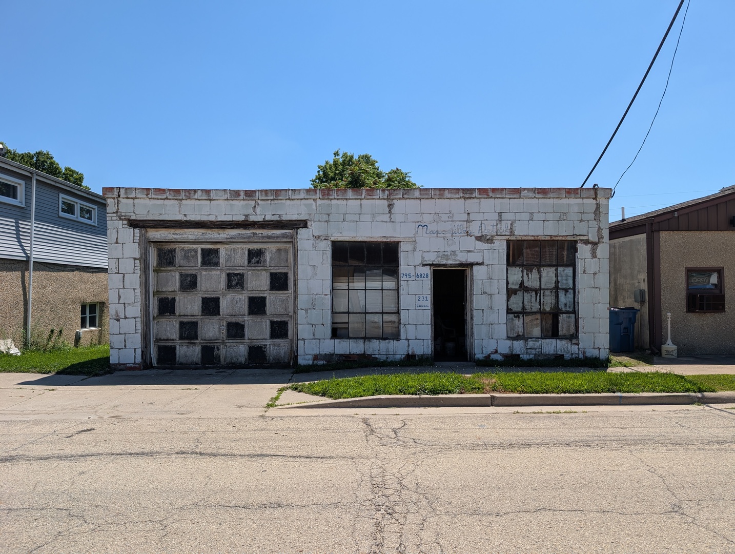 231 Lincoln Street Property Photo 1