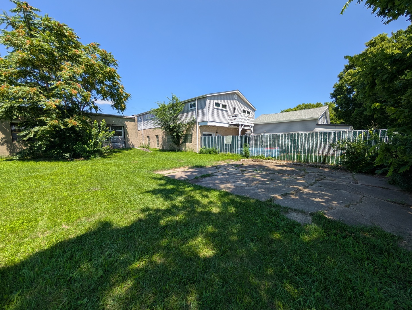 231 Lincoln Street Property Photo 11
