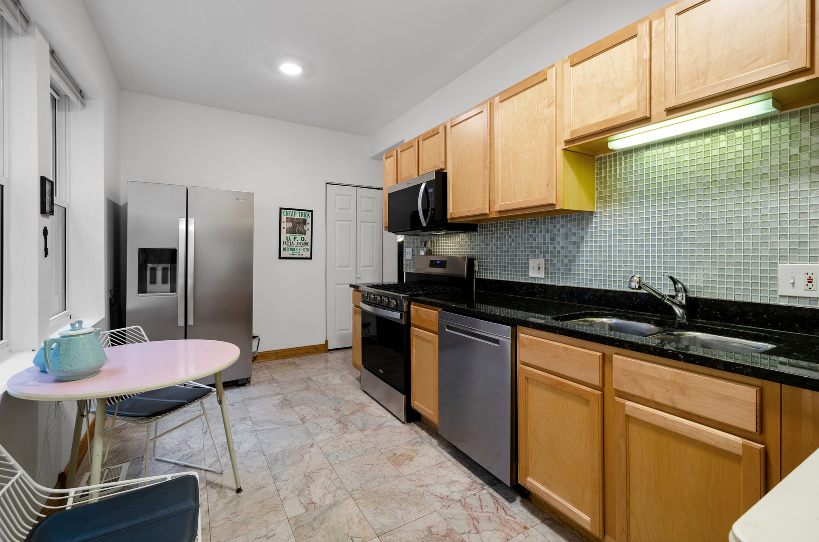 4910 N Spaulding Avenue 1e Property Photo 10