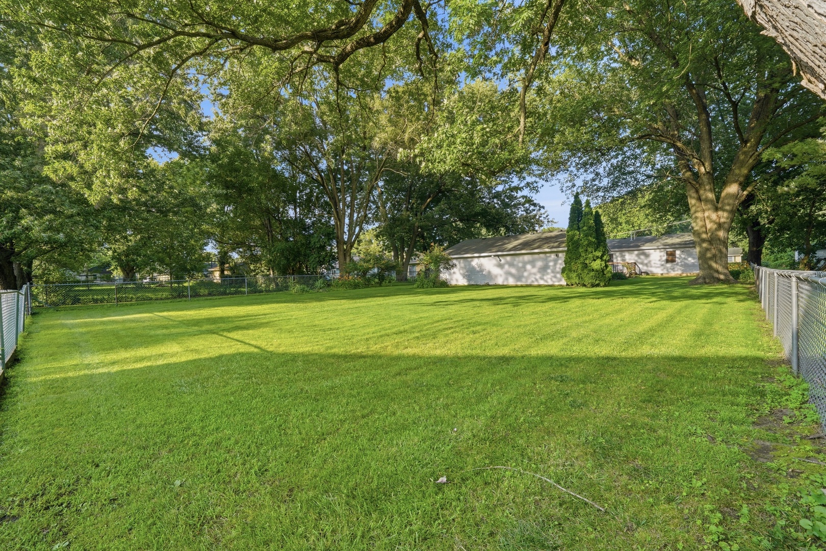 538 N School Street Property Photo 23