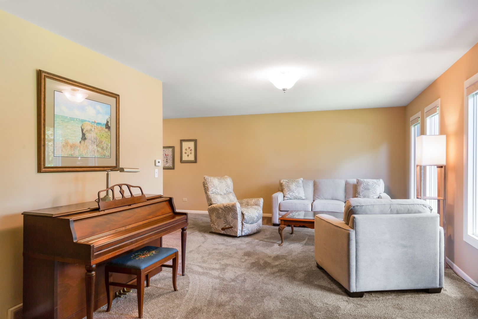 1124 Crane Drive Property Photo 4