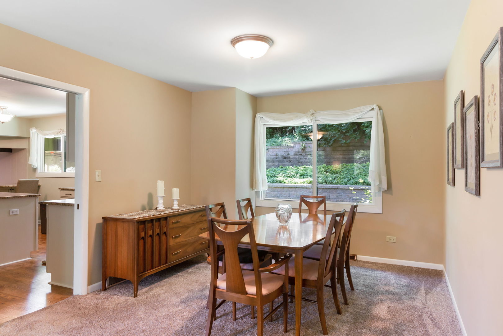 1124 Crane Drive Property Photo 6