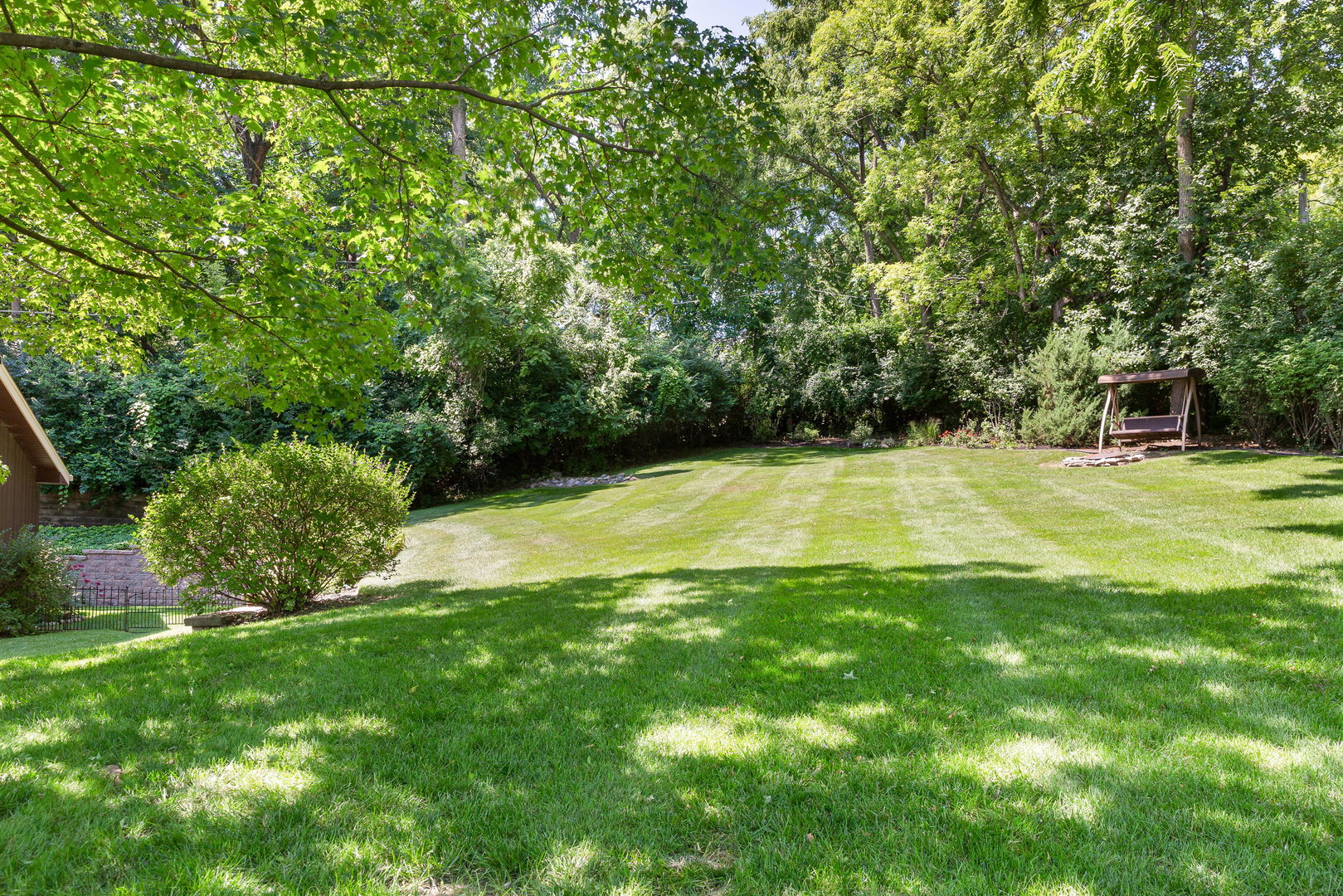 1124 Crane Drive Property Photo 27