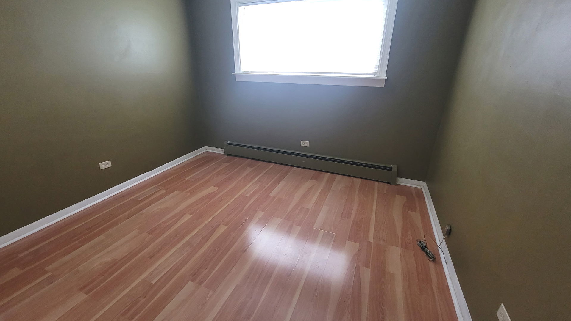 7227 N Ridge Boulevard 2a Property Photo 9