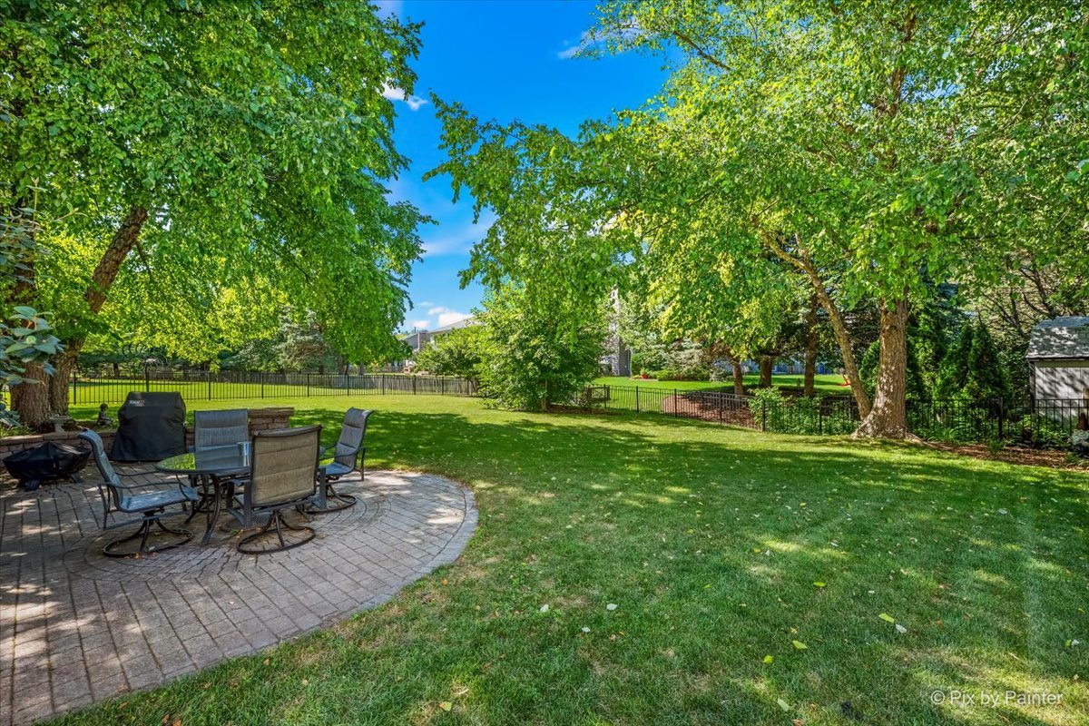 2639 Berkshire Drive Property Photo 2