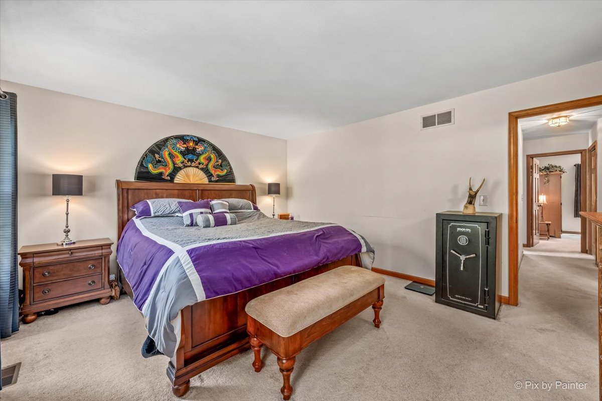 2639 Berkshire Drive Property Photo 19