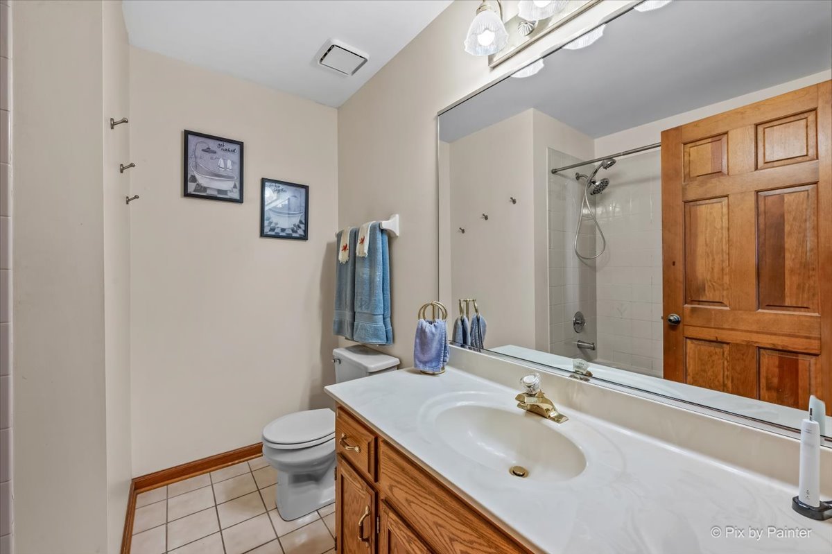 2639 Berkshire Drive Property Photo 22